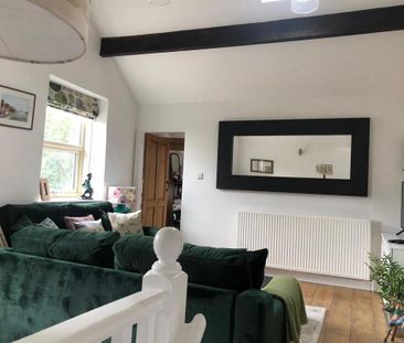 2 bedroom cottage to rent - Photo 1