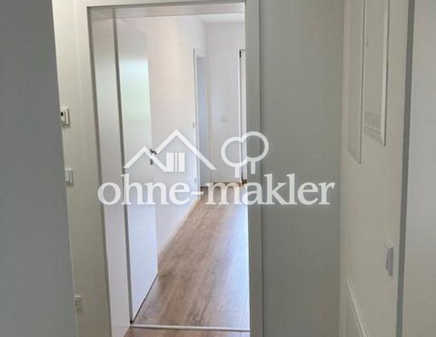 Moderne 2-Zimmer-Wohnung mit Balkon und Blick ins Grüne in Lalling - Photo 1