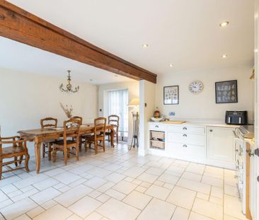 3 bedroom cottage to rent - Photo 2