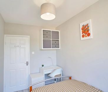 Room in a Shared Flat, Candy Street, E3 - Photo 4