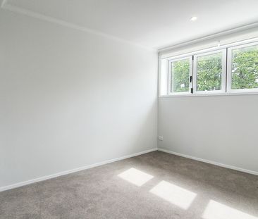 2-Bedroom Apartment in Papakura Central - Photo 5