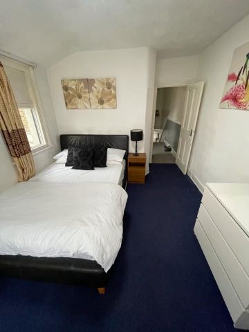 Room in a Shared House, Wanlip Road, E13 - Photo 4