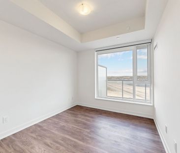 For Lease - 2 David Eyer Road Unit# 1127, Richmond Hill, Ontario - Photo 5