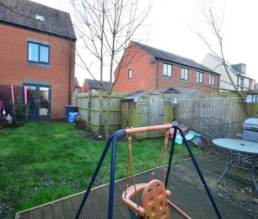 3 bedroom semi-detached house to rent - Photo 4