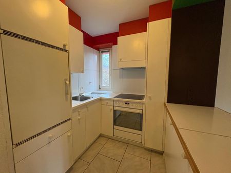 Bel appartement de 2.5 pièces avec cachet - Photo 3