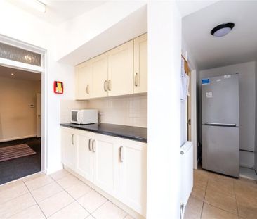 5 Bed Terraced House, Langham Road, N15 - Photo 2