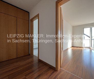 2-Raumwohnung mit schöner Aussicht in den Leipziger Auwald - Terrasse und Balkon / Badewanne / Fahrstuhl / Tiefgarage / WG geeignet - Photo 2