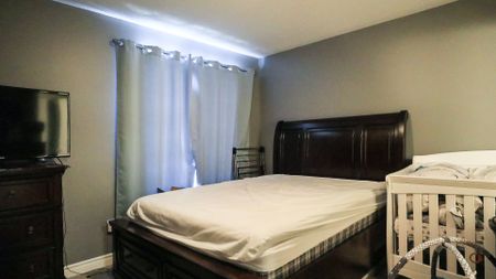 For Lease - 544 Chapman Mills Drive Unit# B, Barrhaven, Ontario - Photo 2