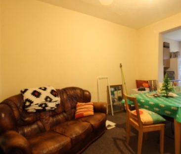 5 bedroom terraced house to rent - Photo 1