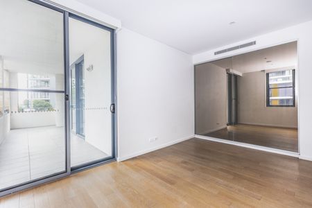 C213/1 Muller Lane, Mascot NSW 2020 - Apartment For Rent | Domain - Photo 3