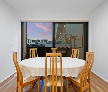 15/221 John Gorton Drive, Wright ACT 2611 - Townhouse For Rent | Do... - Photo 5