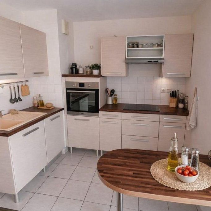 A LOUER A SAINT ERBLON - à proximité directe des commodités, en plein centre-bourg - appartemen... - Photo 1