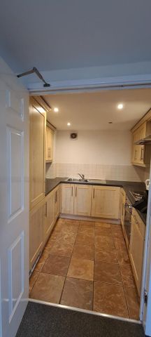 2 bedroom apartment to rent - Photo 5