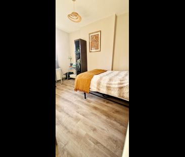 Room in a Shared Flat, Croydon, CR0 - Photo 4