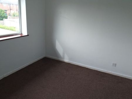 2 Bed Flat, Great Barr, B43 - Photo 4