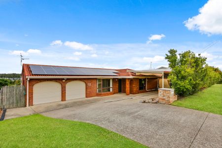 Spacious Home with Multiple Living Areas and Pool - Photo 4