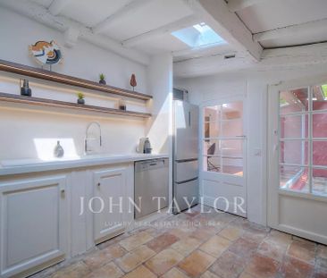 Maison à louer Mougins, Cote d'Azur, France8 500 EUR / Mois - Photo 2