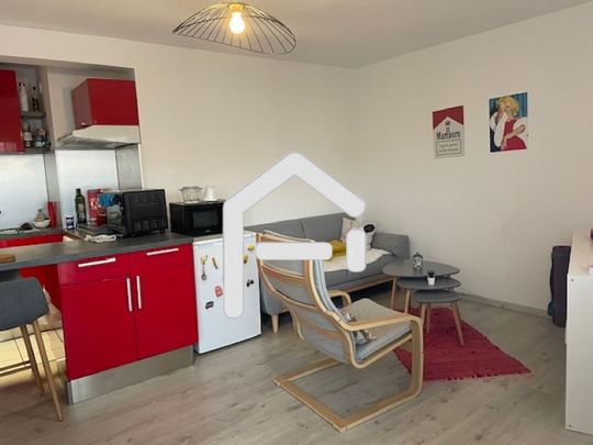 A louer : appartement 2 pièces 42 m² au Minimes avec PARKING ET TERRASSE - Photo 1