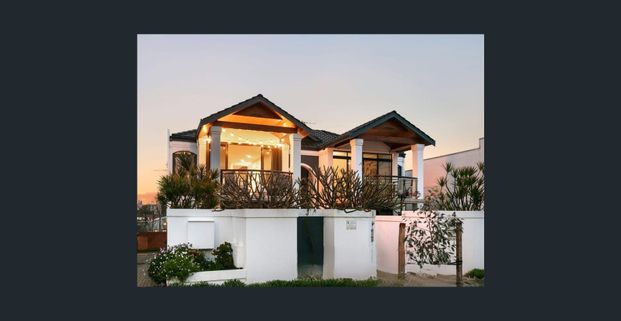 Spacious North Facing Open Plan Apartment Between River and Sea - Photo 1