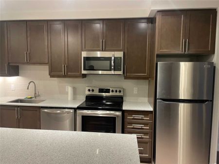 For Lease - 15 Lynch Street Unit# 1701, Brampton, Ontario - Photo 3