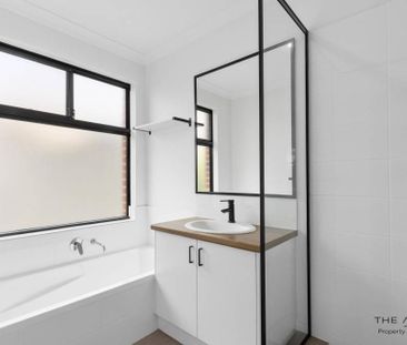 Spacious Modern Family Home in Prime Wellard Location - Photo 3