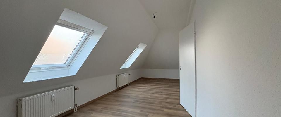 Renovierte 2-Raum-Dachgeschosswohnung inkl. Einbauküche - Photo 1