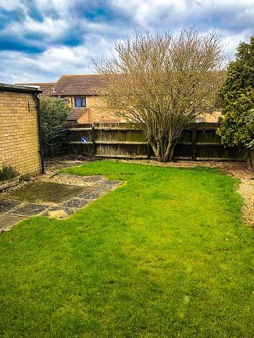 2 bedroom semi-detached bungalow to rent - Photo 5