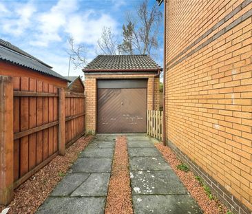 3 bedroom semi-detached house to rent - Photo 2