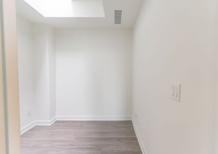 For Lease - 851 Sheppard Avenue Unit# 37, Toronto, Ontario - Photo 3
