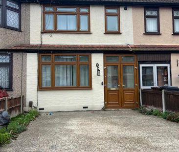 2 bedroom terraced house to rent - Photo 4