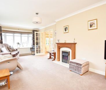 3 bedroom detached bungalow to rent - Photo 1