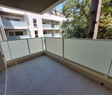 location Appartement T3 DE 66.64m² À NIMES - Photo 2