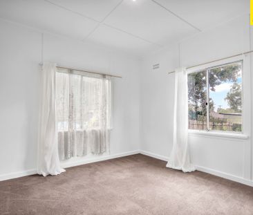 TWO BEDROOM HOME IN HEART OF ST MARYS!!! - Photo 5