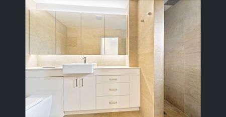 Stunning 3 bedroom terrace - Photo 3