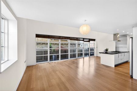 York Road, London, SW11 3RS - Photo 5