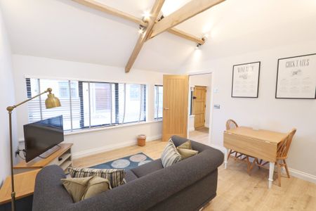 1 Bedroom Home – Medium Let - Photo 2