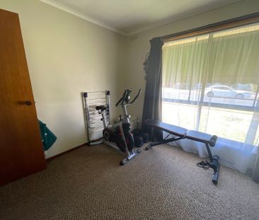 Neat & Tidy Unit! - Photo 4