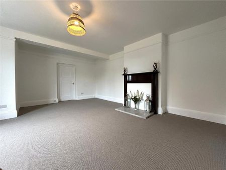 4 bedroom detached house to rent - Photo 4