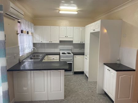 Great location - Photo 4