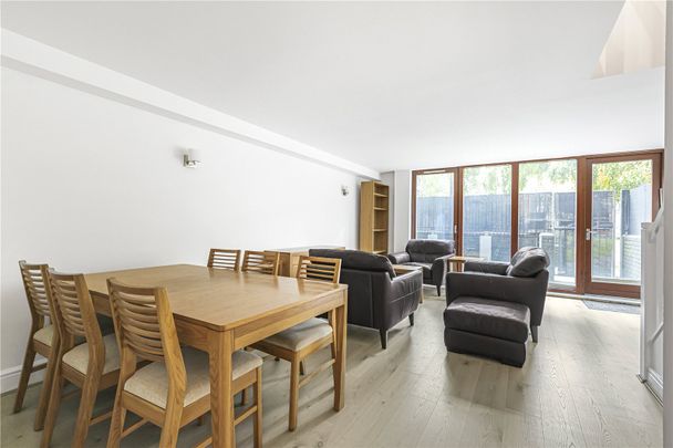 Adler Street, Aldgate East, London, E1 1HD - Photo 1