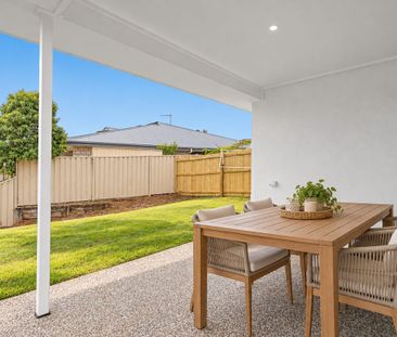 Modern, Easy-Care Living in Wollongbar - Photo 6