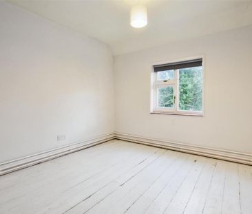 2 bedroom semi-detached house to rent - Photo 2