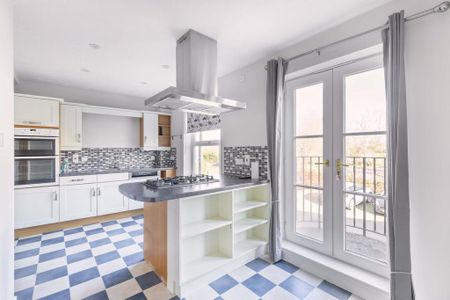 4 bedroom terraced house to rent - Photo 4