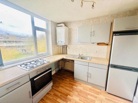 3 bedroom flat to rent - Photo 5