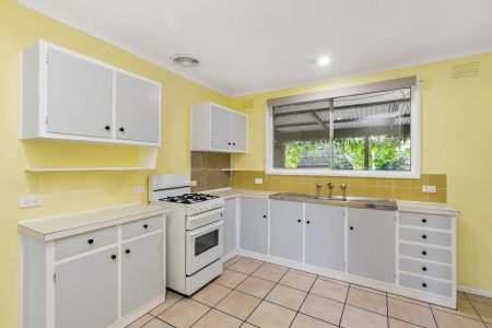 “Charming Three-Bedroom Home in a Convenient Frankston Location” - Photo 2