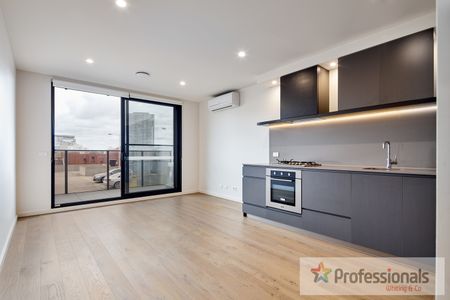 504/16-18 Grey Street, St Kilda VIC 3182 - Apartment For Rent | Domain - Photo 3
