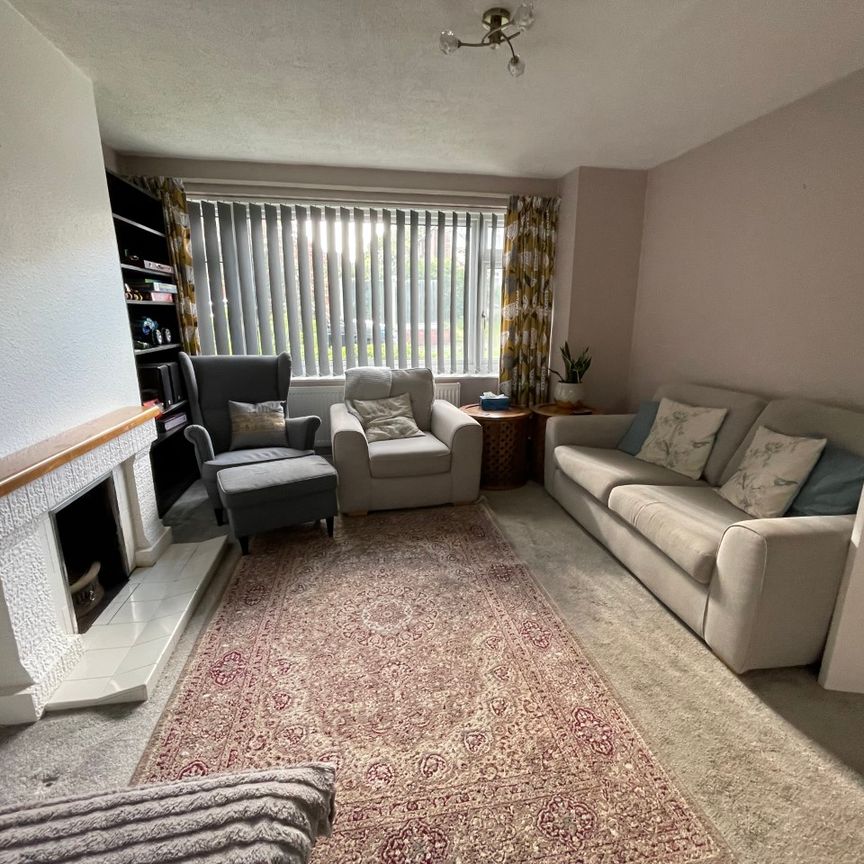 Spacious 3 Bed Semi to let in Rural Essex Village of Wethersfield - Photo 1