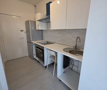 Studio Flat, Pinner Road, HA1 - Photo 1