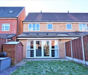 3 Bed End Terrace, Hatton Gardens, M7 - Photo 5