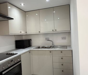 Room in a Shared House, Windermere Avenue, SW19 - Photo 4